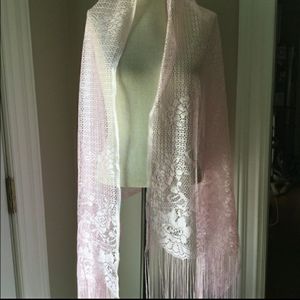 Beautiful airy, and pretty shawl